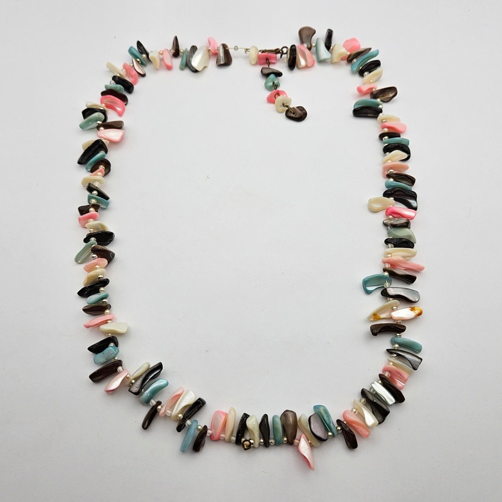 Vintage Mother of Pearl Shell Chip Necklace‎ Pink Teal Grey Iridescent 28 In